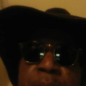 Meet your Posher, Leon